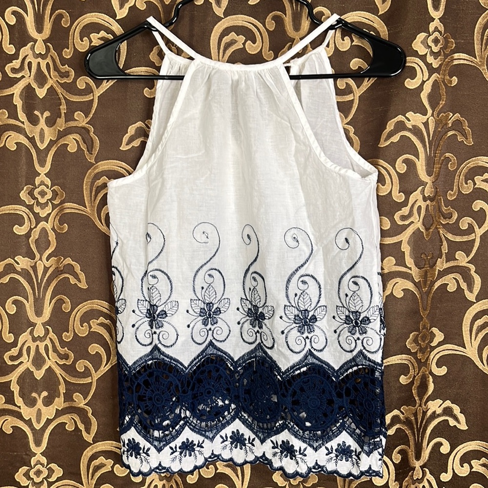 A’gaci Top with Adjustable Tieback